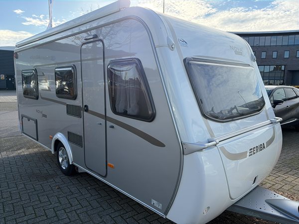 Afbeelding Eriba Nova Light 442 ZEER COMPLEET